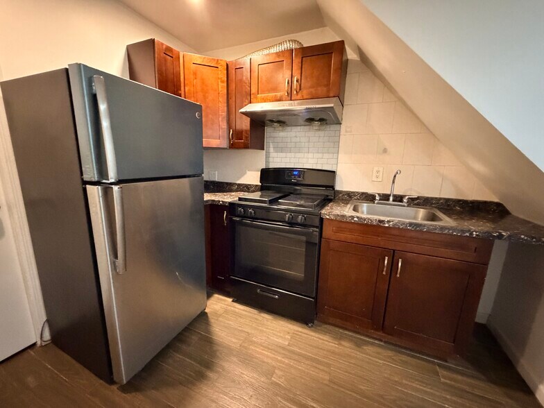 Building Photo - 11440 145th St