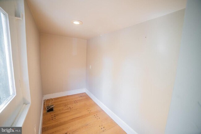 Building Photo - 2101 Cypress St