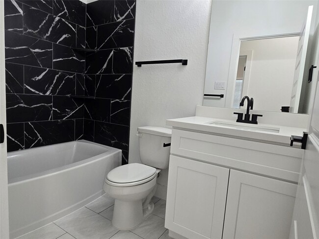 Building Photo - 9808 Pelsey St