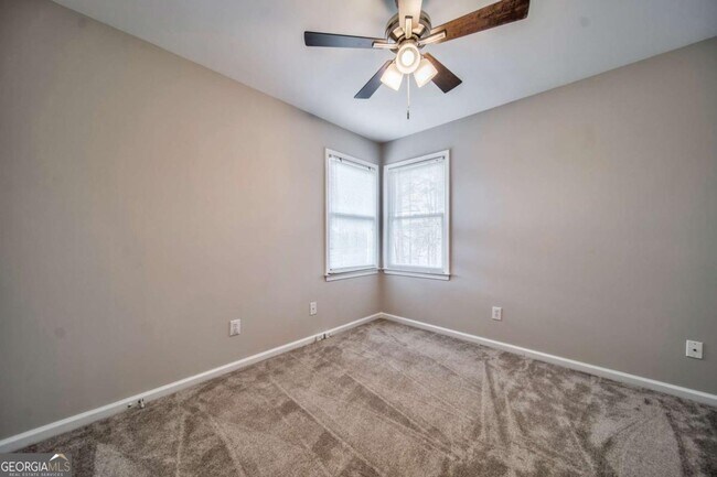 Building Photo - 2011 Town Lake Hills W