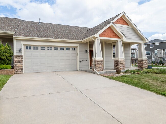 Primary Photo - Exceptionally Spacious in the Pointe!