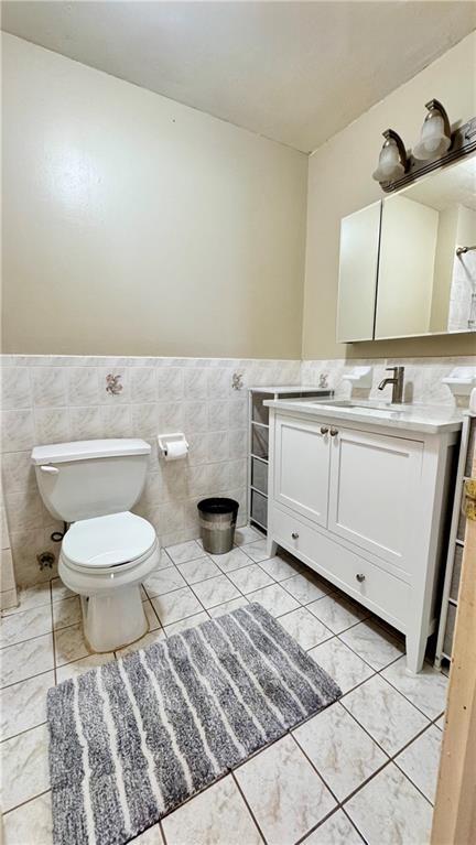 Building Photo - 1463 E 103rd St