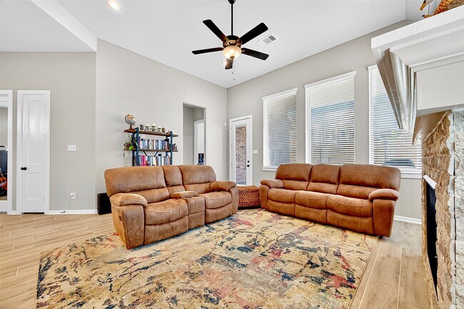 Building Photo - 6034 Painted Plains Ln