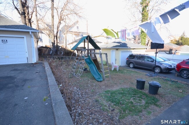 Building Photo - 70 Westfield Ave