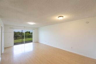 Building Photo - 2471 SW 82nd Ave