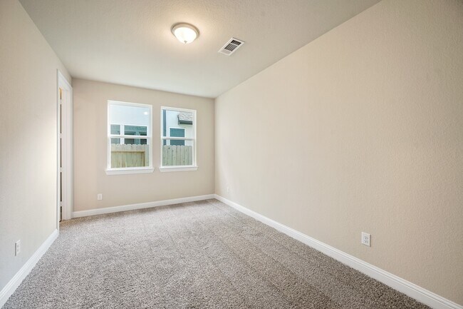 Building Photo - 721 Ocean Palms Dr