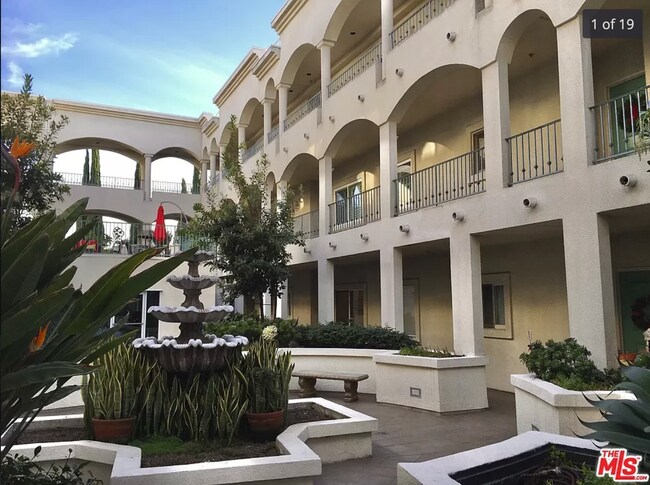 Building Photo - 3645 Cardiff Ave