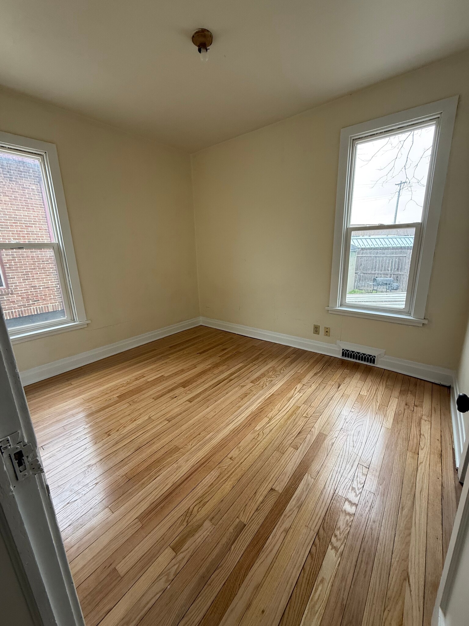 Building Photo - 2624 Union St