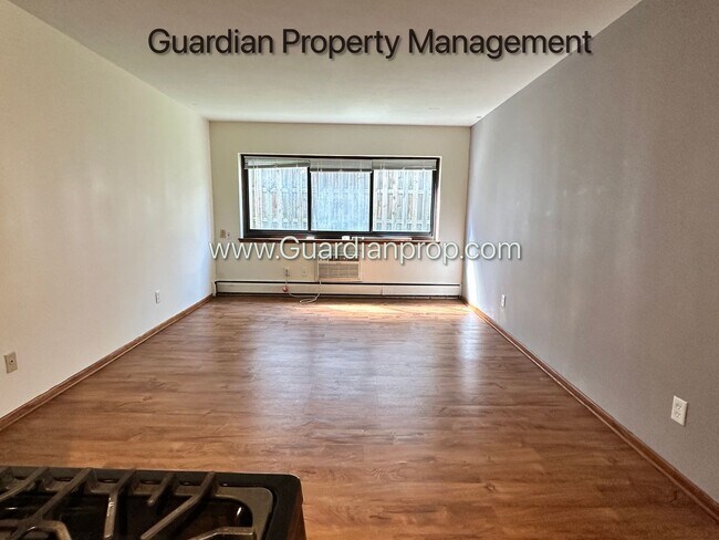 Building Photo - Kingfield Neighborhood Ground Level, Heat ...