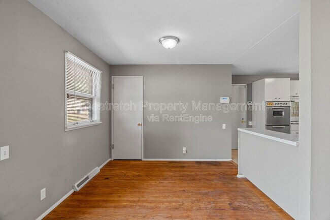 Building Photo - 2220 Argo Dr