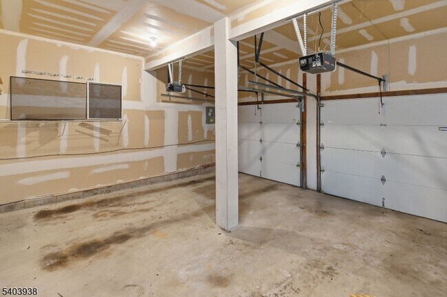 Building Photo - 7 Harvard Cir