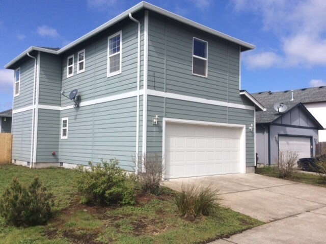 Building Photo - 3856 Oranda St