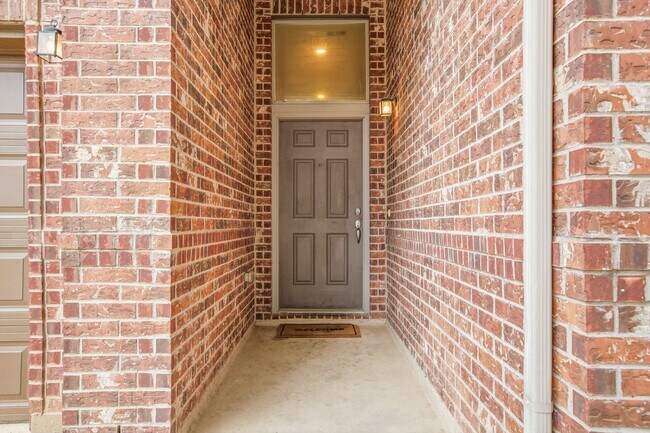 Building Photo - 11103 Avery Oaks Ln