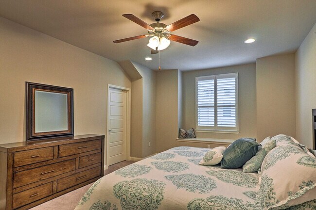 Building Photo - 2501 Co Rd 234