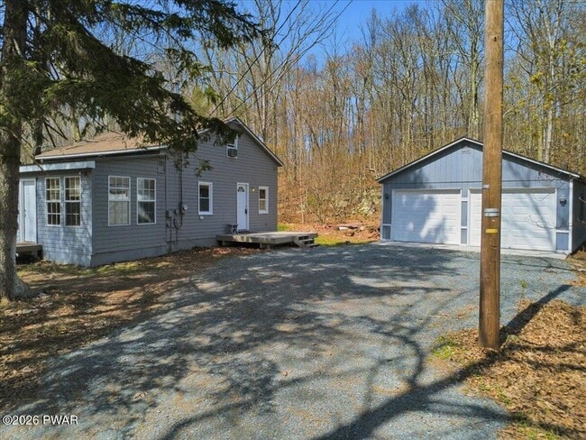 Building Photo - 209 Urban Rd