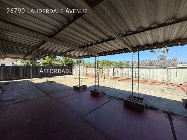 Building Photo - 26790 Lauderdale Ave