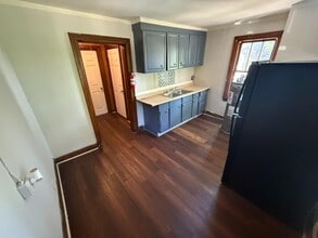 Building Photo - 107 Rayon Dr