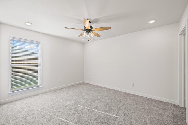 Building Photo - 517 E 23rd St