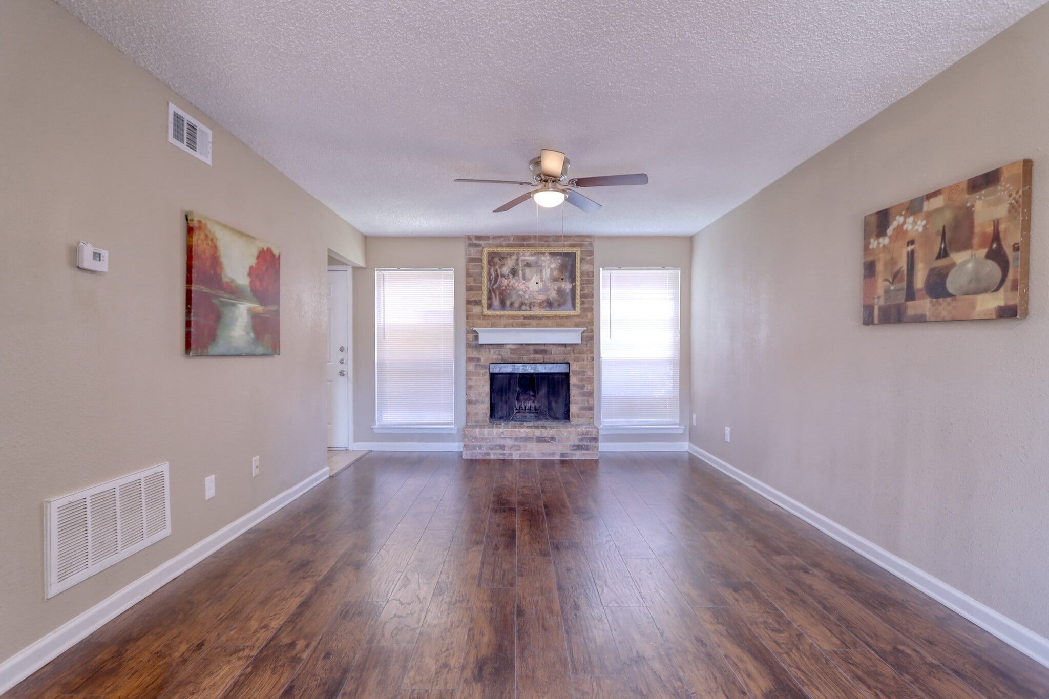Building Photo - 711 Harbour Town Dr
