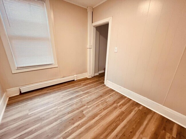 Building Photo - 34 Union St