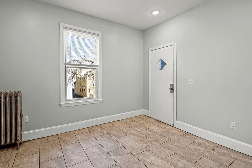 Building Photo - 69 Cedar Ave