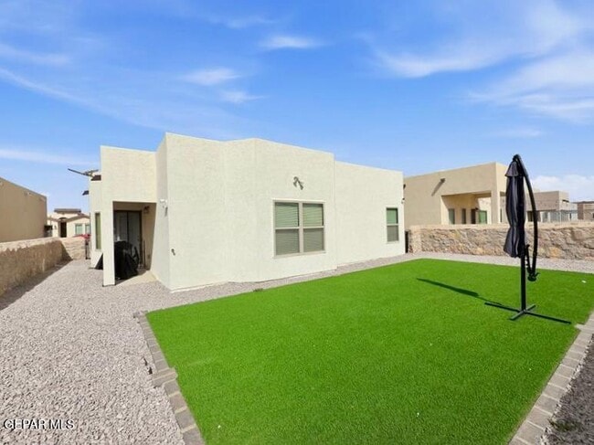 Building Photo - 13828 Summer Story Ave