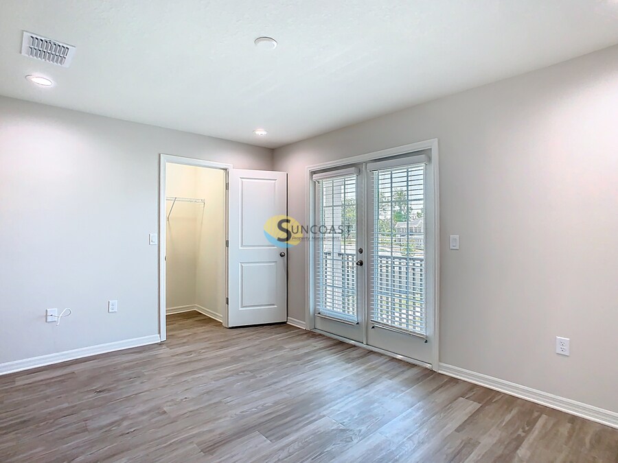 Building Photo - 3821 SW 43rd Ct