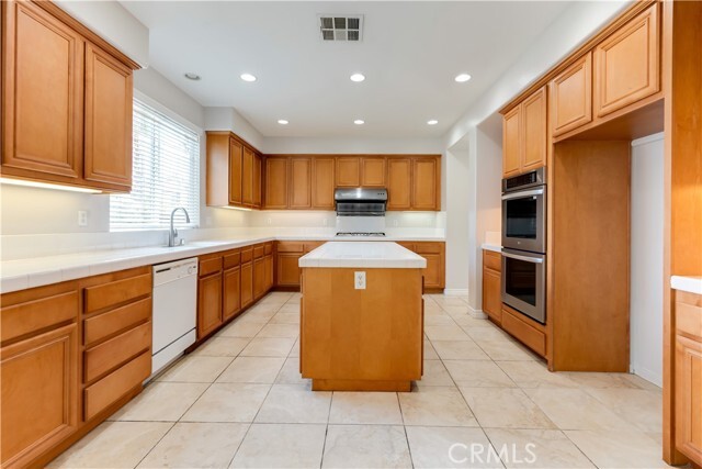 Building Photo - 13461 Shady Knoll Dr