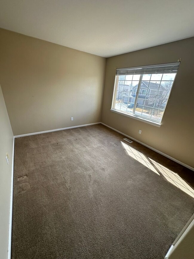 Building Photo - Beautiful Home in Windsor!