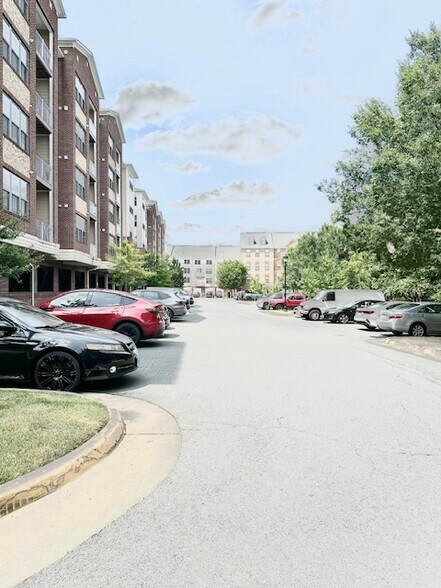 Building Photo - 13722 Neil Armstrong Ave