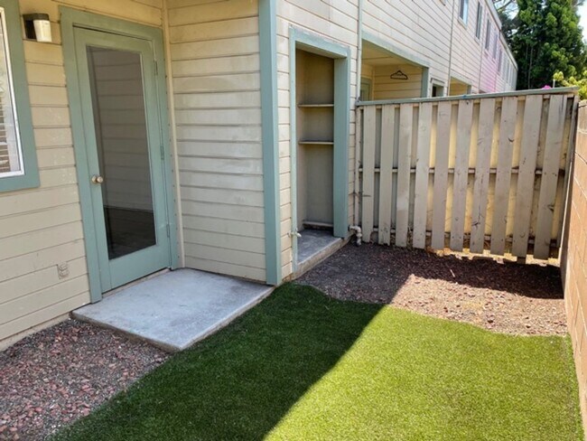 Building Photo - Desirable Pine Creek Condo by CAL POLY, 2 bedroom, 2 Bath + Den and Loft
