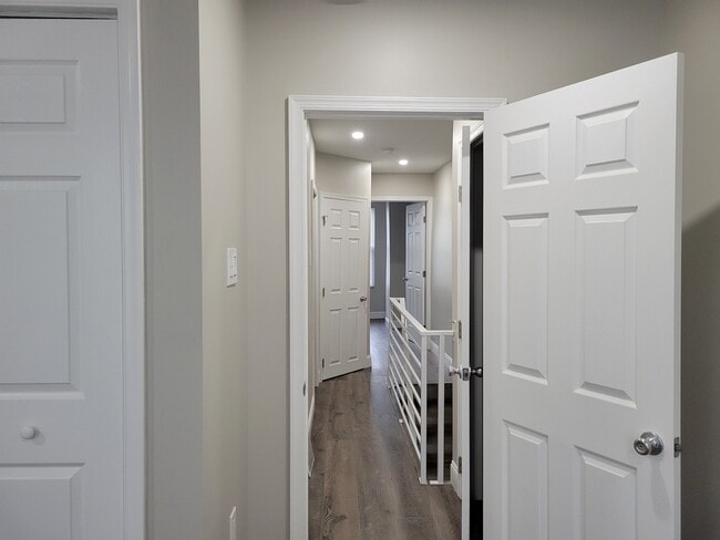 Building Photo - 1514 S 27th St