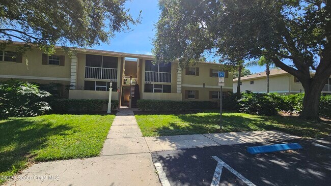 Building Photo - 1641 Sunny Brook Ln