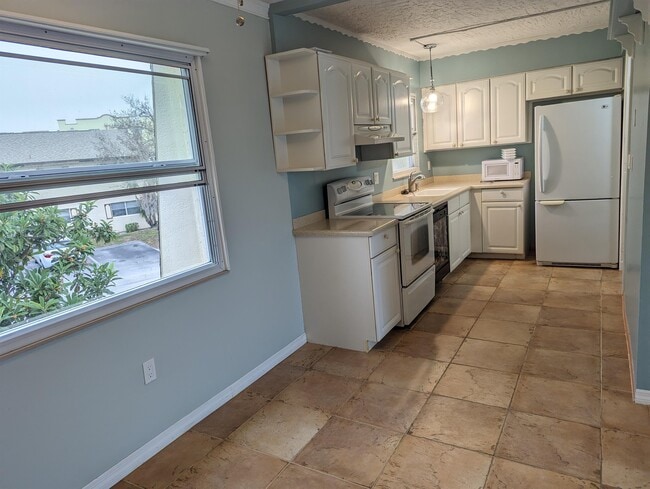 Building Photo - 3135 Shady Dell Ln