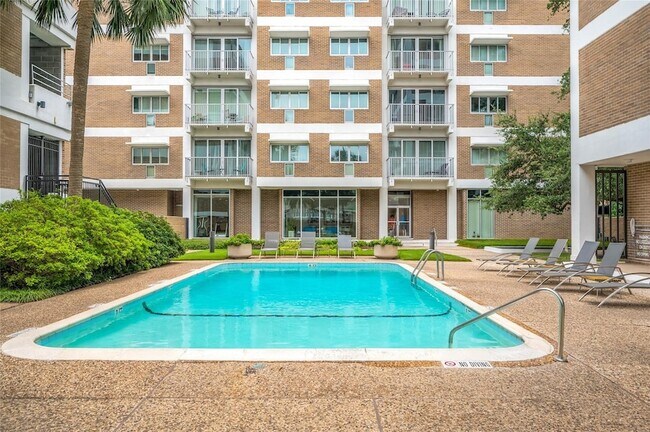 Building Photo - 3600 Montrose Blvd