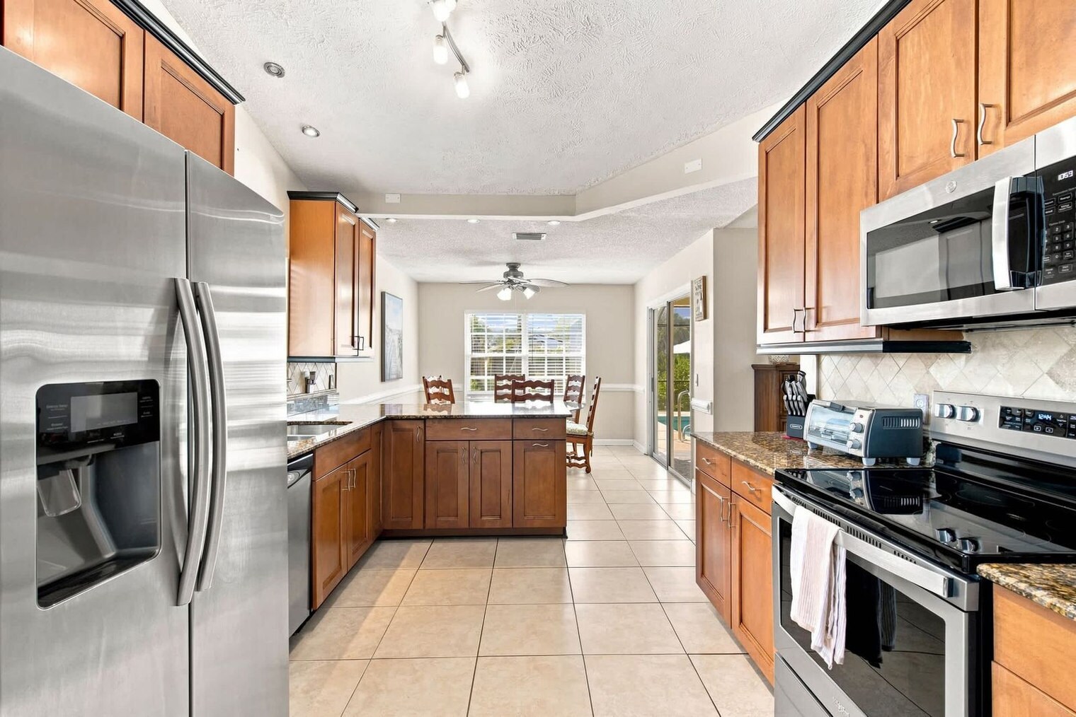 Building Photo - 152 NE Twylite Terrace
