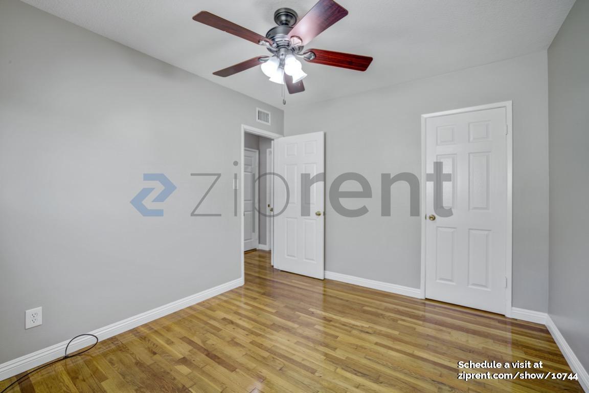 Building Photo - 16422 McRae Ave