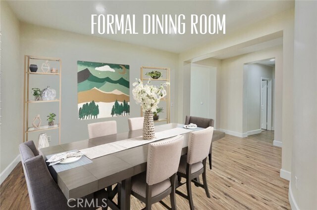 Building Photo - 2566 Pearblossom St