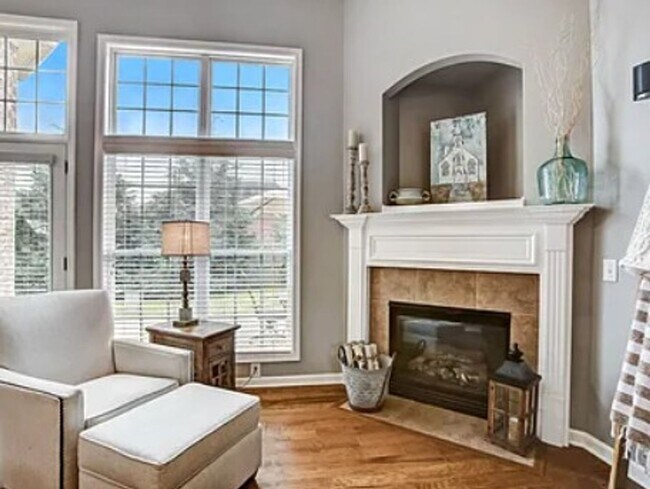 Building Photo - Spring Hill Gem! 3BR Home w/ Patio, Fire P...