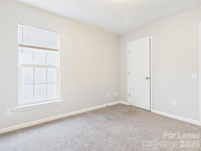 Building Photo - 2204 Arbor Vista Dr
