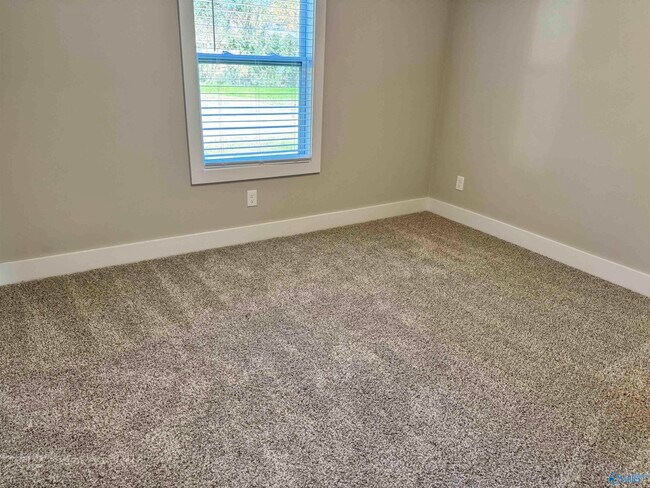 Building Photo - 2716 Winchester Rd NW