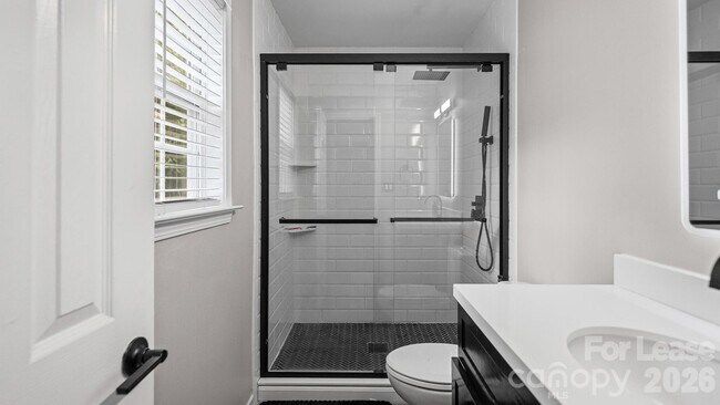 Building Photo - 3320 Whitebridge Ln