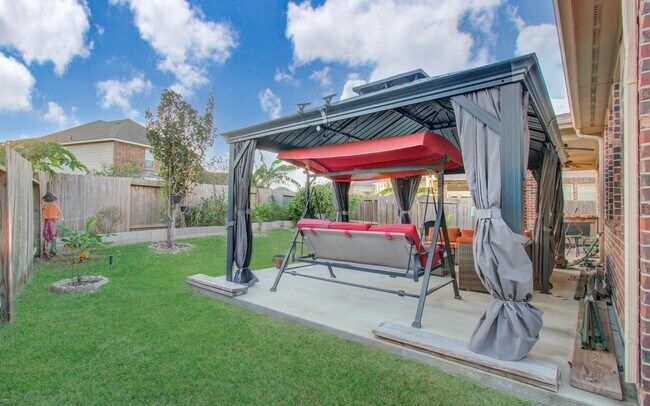 Building Photo - 2702 Fairfield Bend Pl