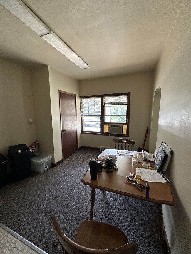 Building Photo - Exciting 3 Bed 1 Bath near UWEC! Available...