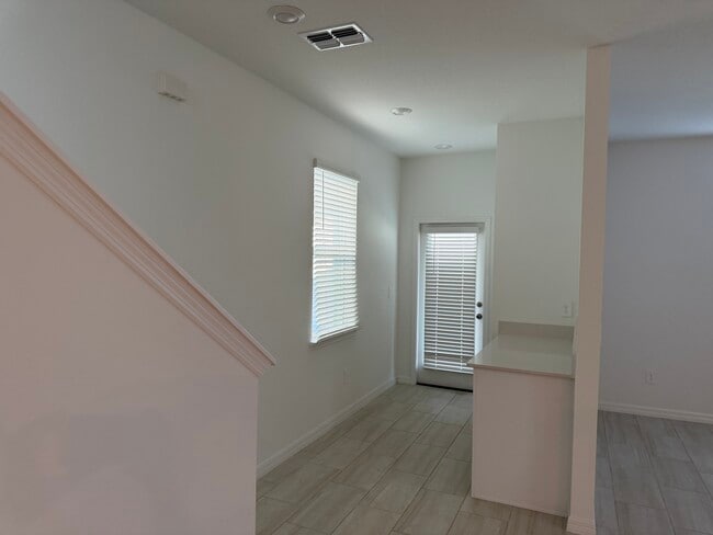 Building Photo - 10837 Littleton Isle Dr