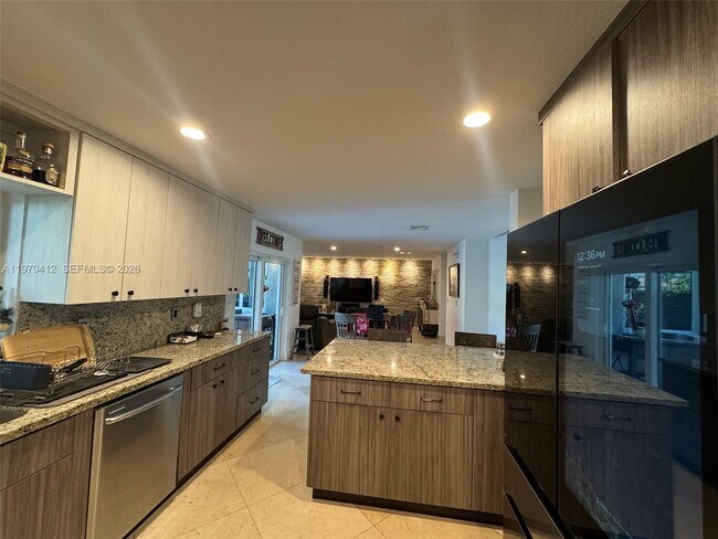 Building Photo - 10973 NW 53rd Ln