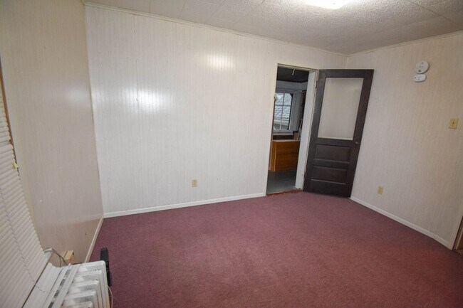 Building Photo - Large Home in Loganton with 1 Car Garage!