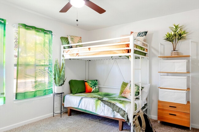 Building Photo - 11719 Spring Song Dr