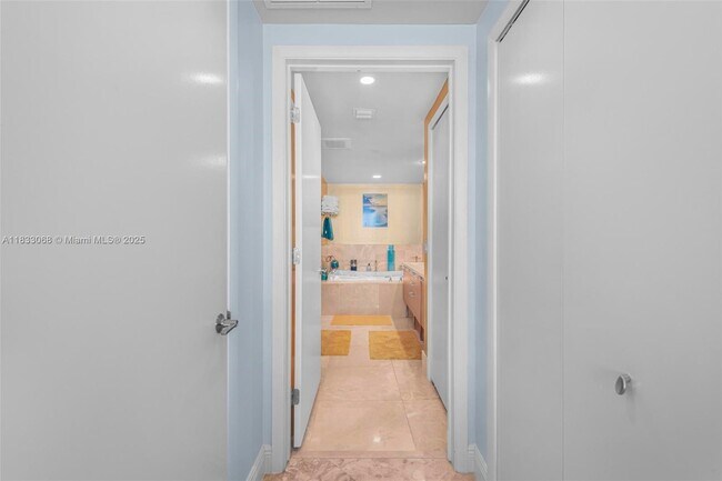 Building Photo - 17001 Collins Ave