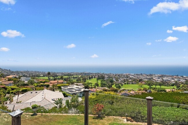 Building Photo - 7330 Brodiaea Way